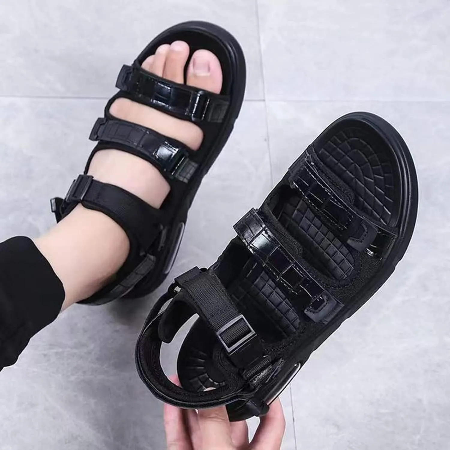 Open Toe Hiking Outdoor Sandals Men Sandals Fashion Summer Fashion Beach Shoes Outdoor Massage Soft Soled